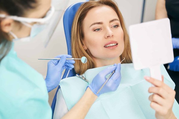 Clinique dentaire : pourquoi s'y rendre ?